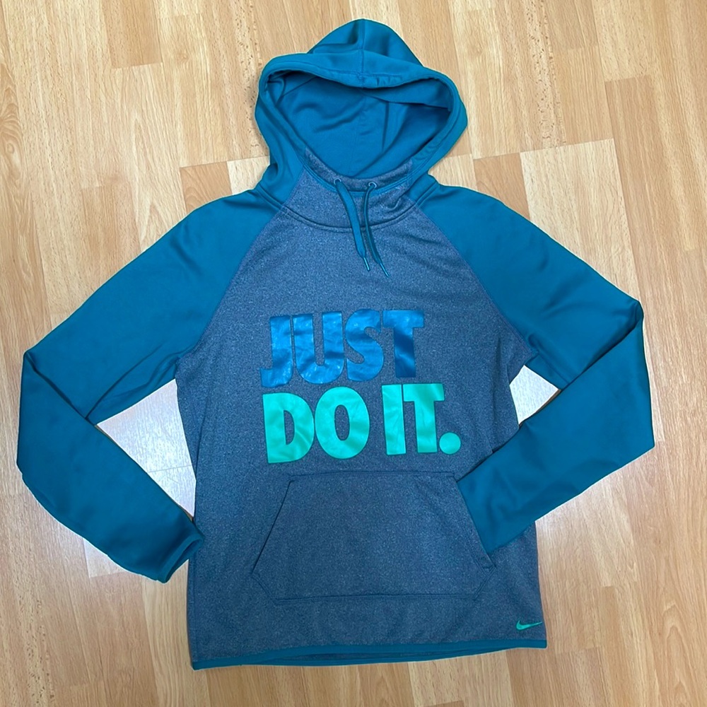 Nike Therma-Fit Hoodie